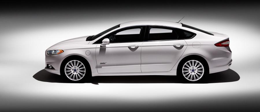  Ford Fusion 2013 года  (US) (фото 54 из 202)